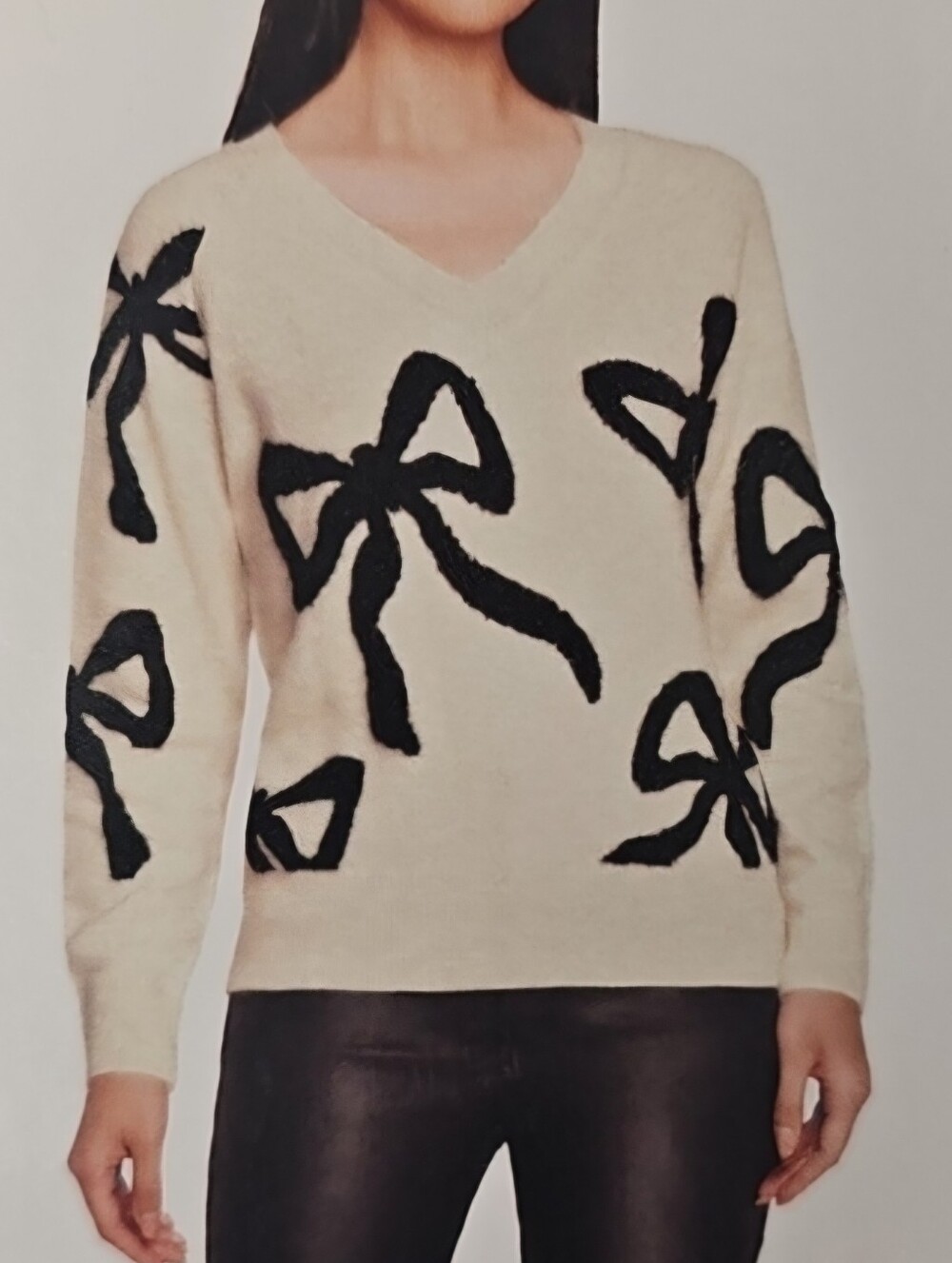 Express Cream w Black Glitter Bows Vneck Long Sleeve Sweater Sz:L Dainty - Picture 15 of 15